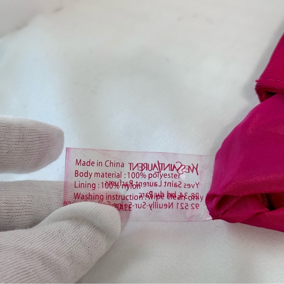 Yves Saint Laurent- Beautifully Soft Velvet Puff Heart Pink Magenta Clutch - Picture 12 of 12